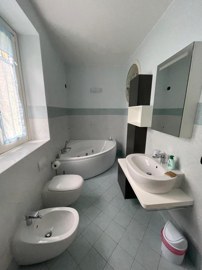 Cottage Il Cigno Con Accesso Al Lago - Como Lake Dervio Extérieur photo